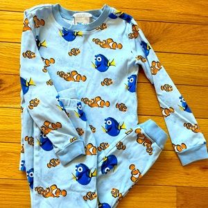 Pottery Barn Kids Pajamas- Finding Nemo Size 4 VGUC